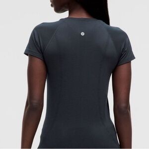 lululemon swiftly tech short sleeve hip length size 8